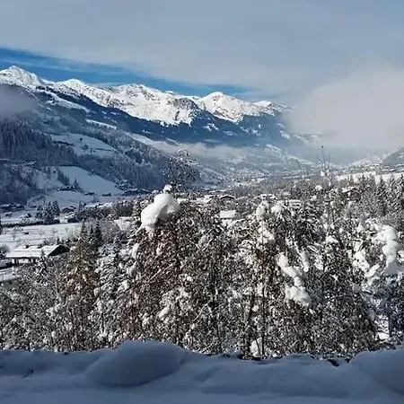 Nyaraló Rosemarie *